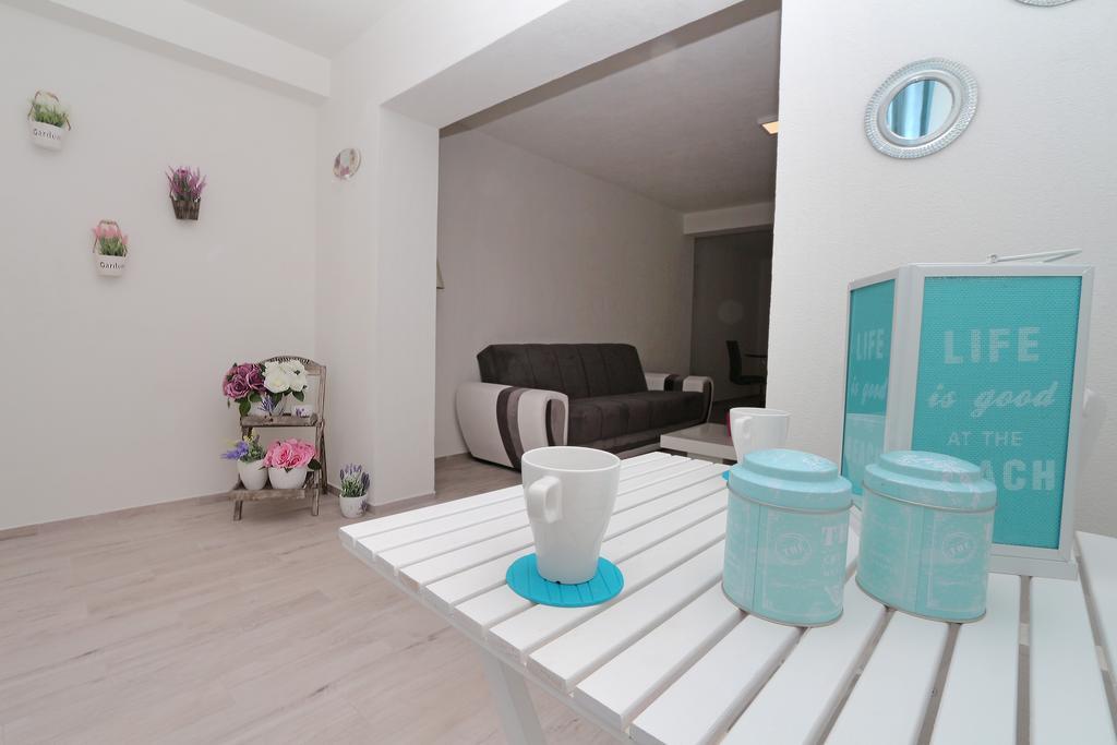 Modern Apartments Makarska Værelse billede